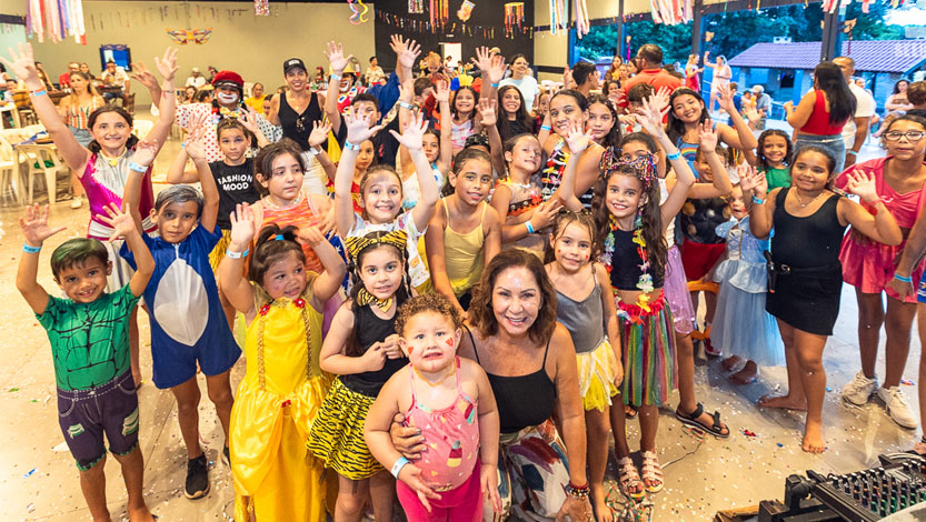 SEEBCG-MS abre calendário festivo de 2026 com muito glitter e alegria na Matinê de Carnaval dos Bancários