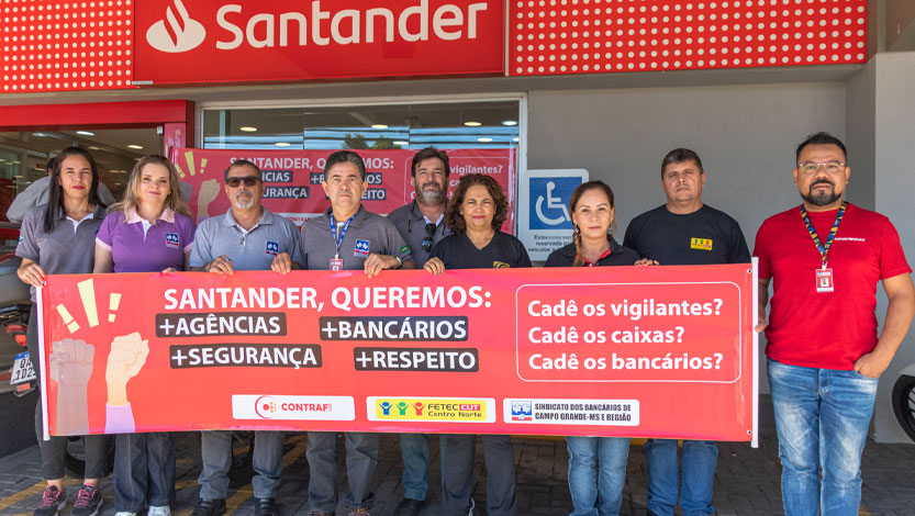 SEEBCG-MS protesta contra fechamento de agências, demissões e falta de segurança no Santander
