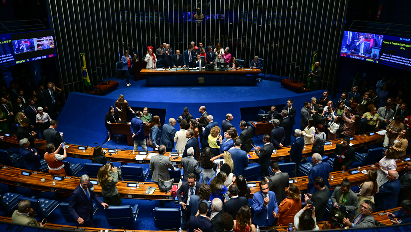 Vitória dos trabalhadores: Senado aprova fim da escala 6x1